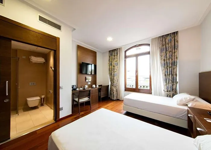 Hotel Soho Boutique 3*